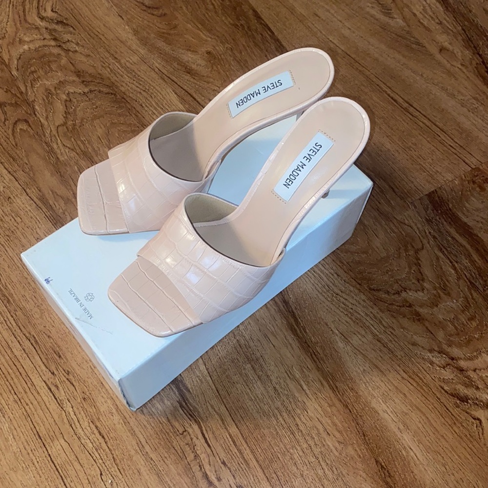 Women’s Shoes
